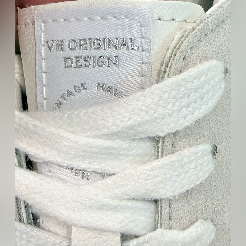 Vintage Havana White and Light Gray Star Sneakers (NEW) - Picture 10 of 15